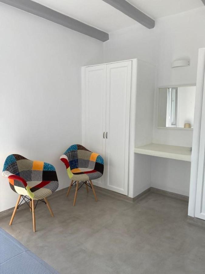 Maganiotis Rooms Kímolos المظهر الخارجي الصورة